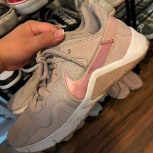 Women’s pink Nike shoes size 8.5